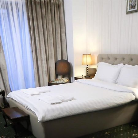 Hotel Art Montana Predeal Esterno foto